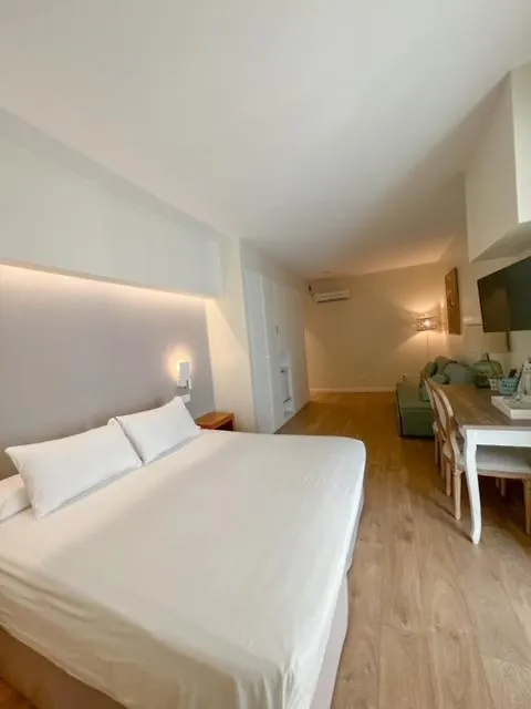 Hotel & Apartaments Thalassa Sport & Spa Roses