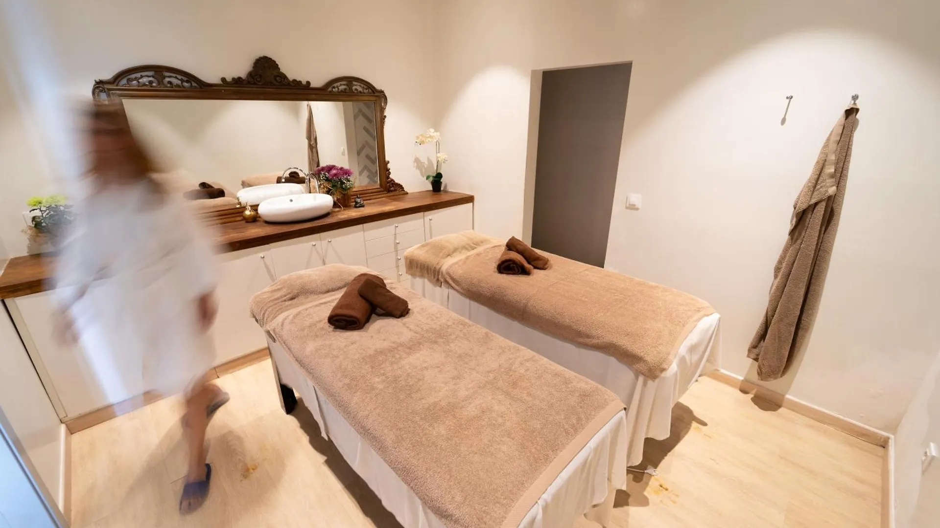 Hotel & Apartaments Thalassa Sport & Spa Roses