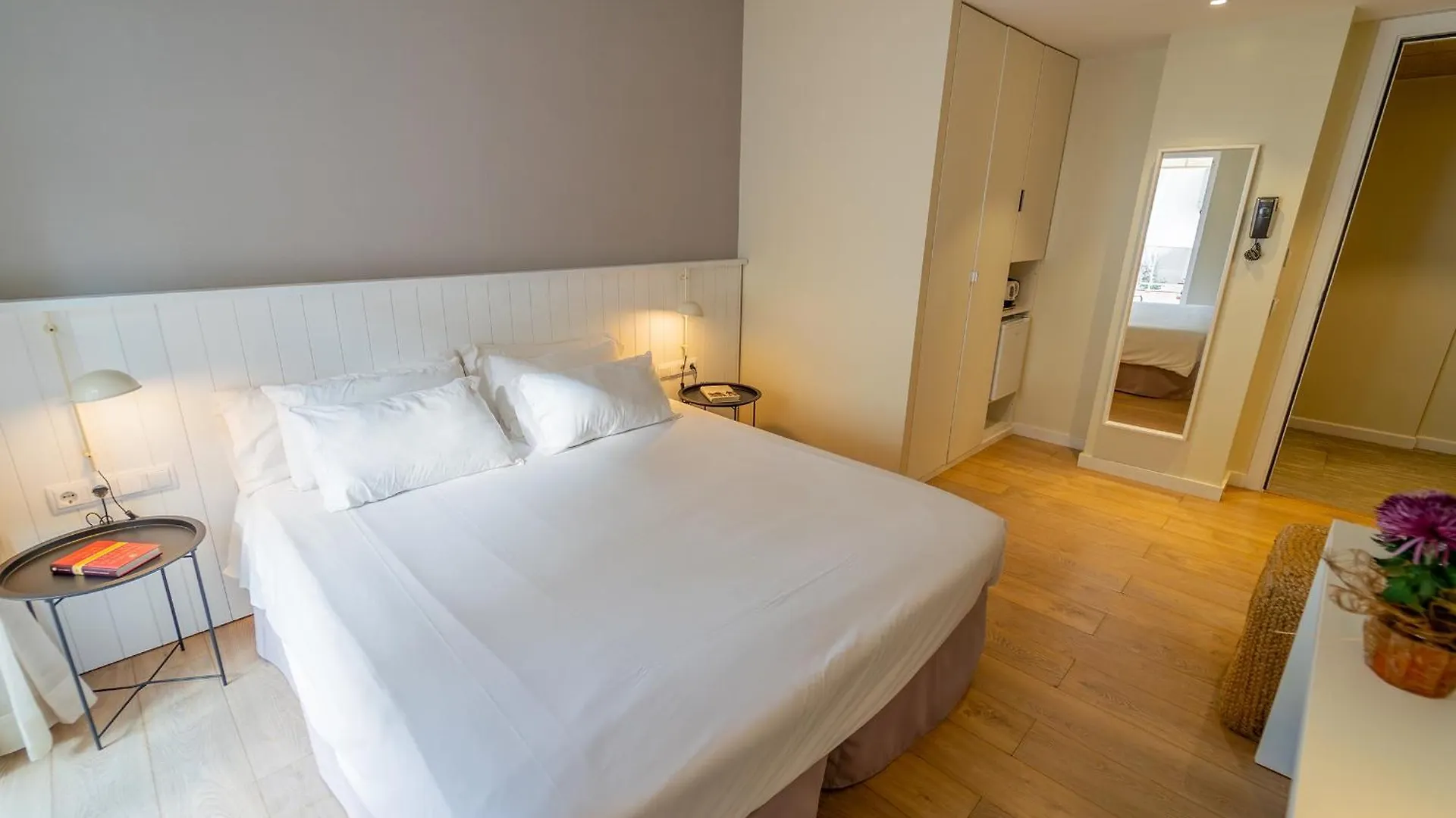 Hotel & Apartaments Thalassa Sport & Spa Roses 3*,  Spain