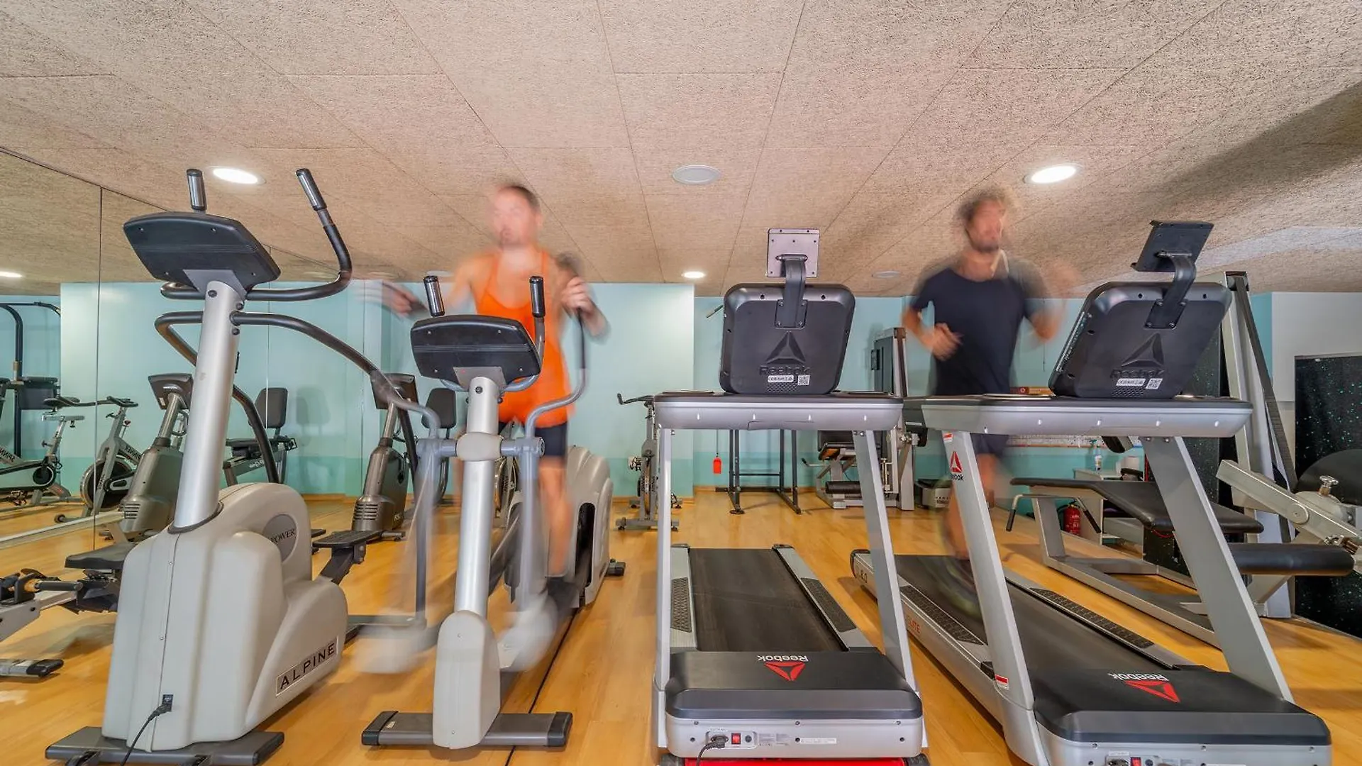 Hotel & Apartaments Thalassa Sport & Spa Roses